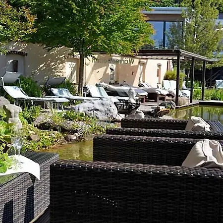 Wellnessgarten-hotel Szálloda 4*